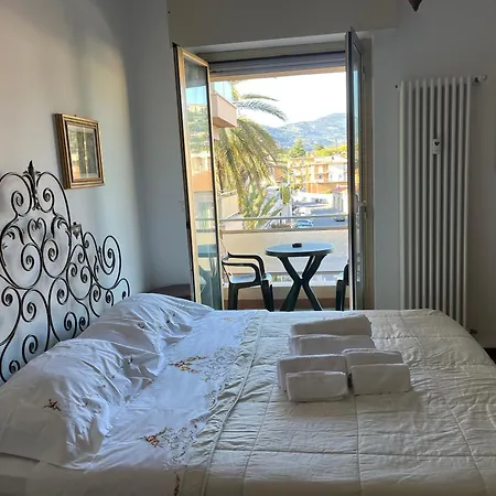 Vista Mare Bordighera, Апартаменты