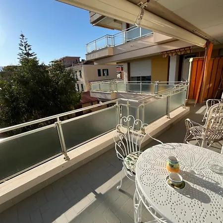 Vista Mare Bordighera, Апартаменты Бордигера